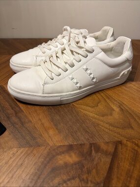 Steve Madden Irvine Sneakers Sz 10